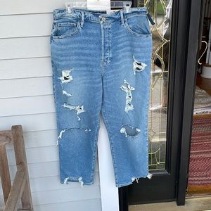 Hollister distressed jeans size 17 short